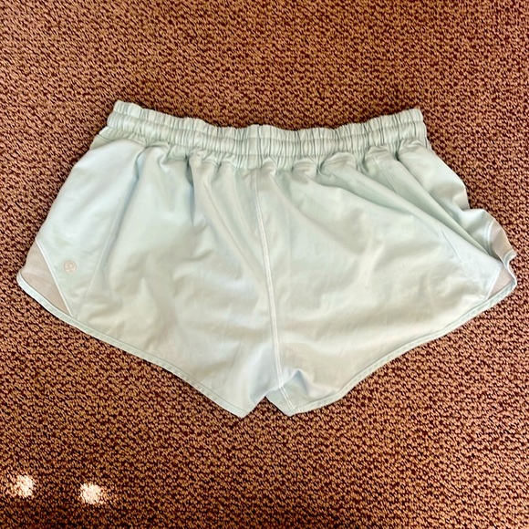 Lululemon hotty hot short - Picture 2 of 7